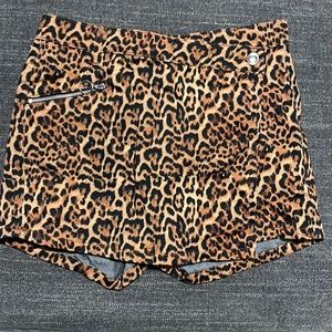 Leopard print skort
